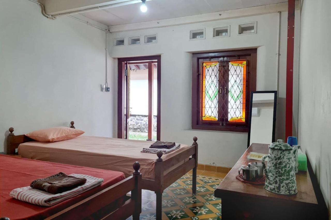 Omah Pitoe Yogya Homestay ยอกยาการ์ตา ภายนอก รูปภาพ