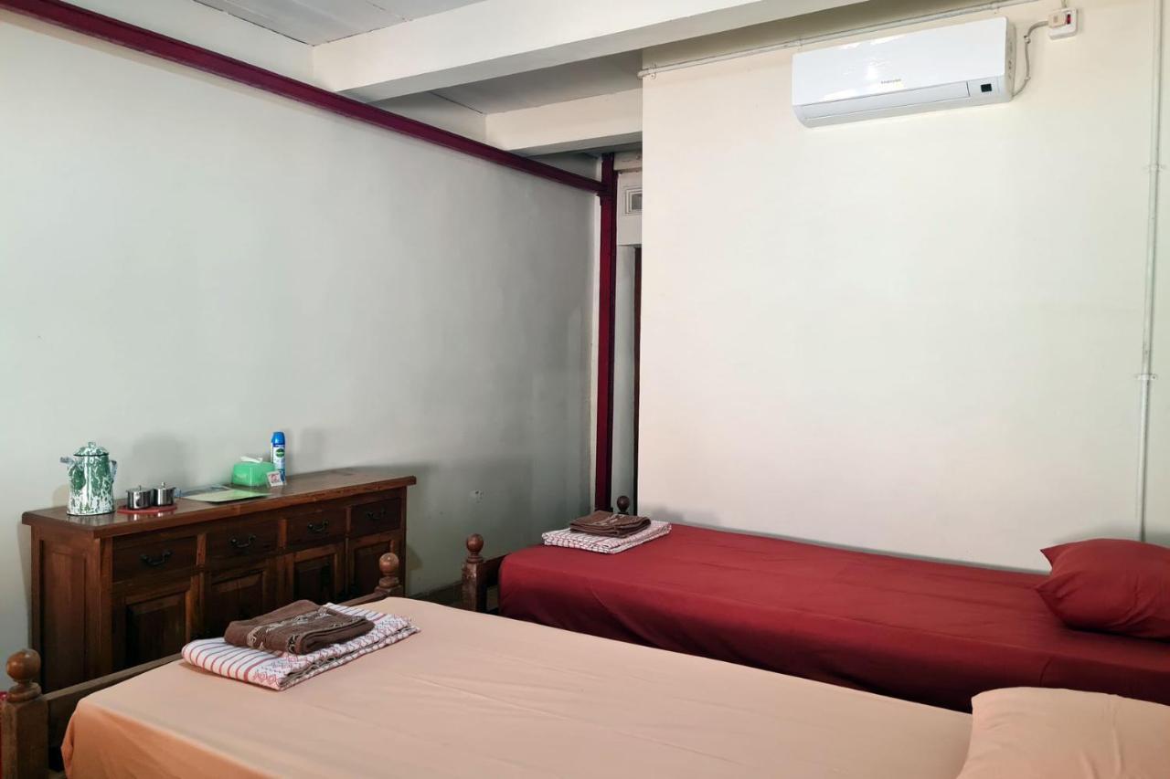 Omah Pitoe Yogya Homestay ยอกยาการ์ตา ภายนอก รูปภาพ