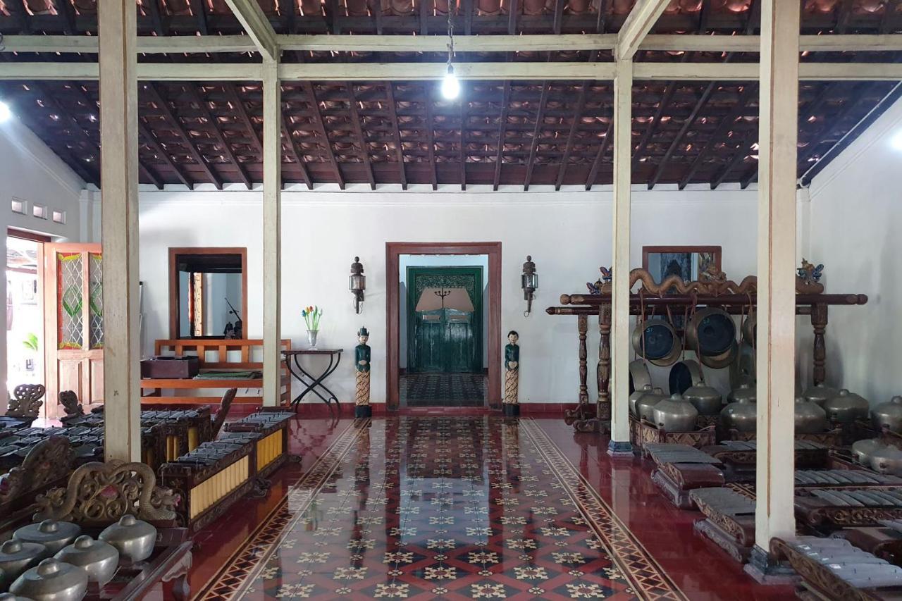 Omah Pitoe Yogya Homestay ยอกยาการ์ตา ภายนอก รูปภาพ