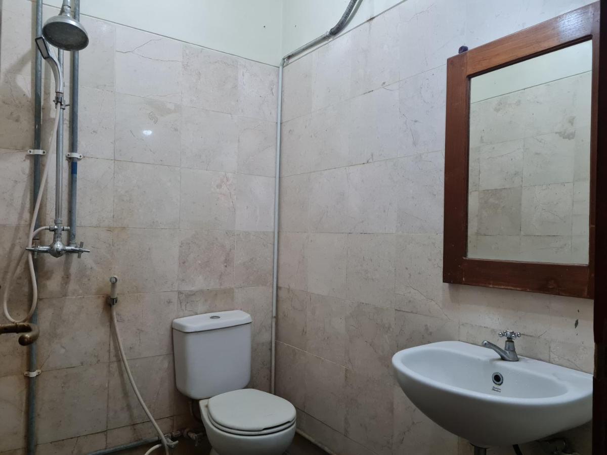 Omah Pitoe Yogya Homestay ยอกยาการ์ตา ภายนอก รูปภาพ